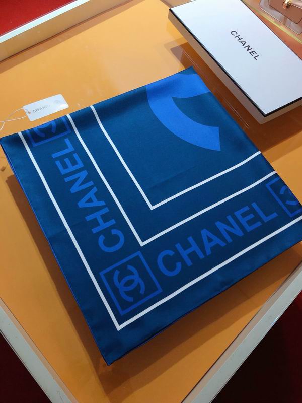 Chanel silk scarf 90X90cm E (12)