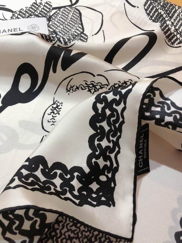 Chanel silk scarf 90X90cm E (12)