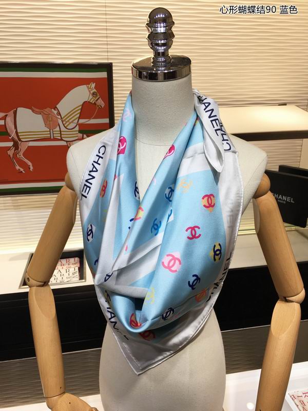 Chanel silk scarf 90X90cm E (13)
