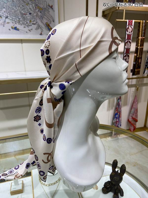 Chanel silk scarf 90X90cm E (13)