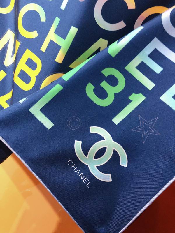 Chanel silk scarf 90X90cm E (14)