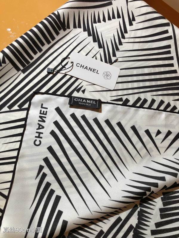 Chanel silk scarf 90X90cm E (15)