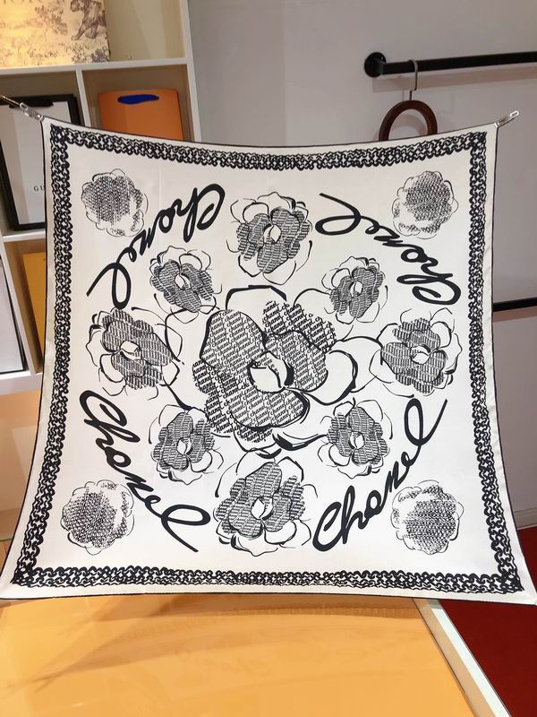 Chanel silk scarf 90X90cm E (15)
