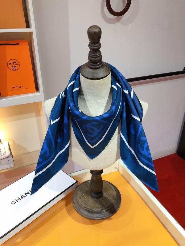 Chanel silk scarf 90X90cm E (16)