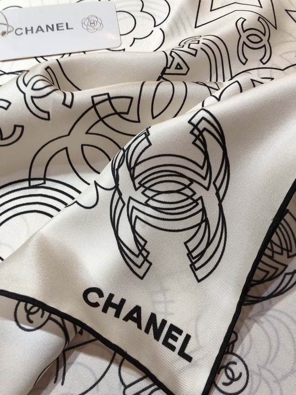 Chanel silk scarf 90X90cm E (16)
