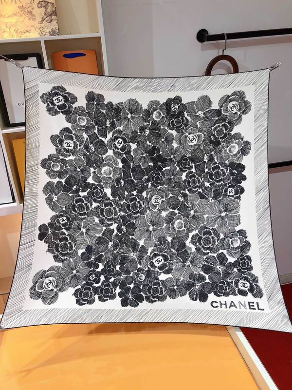 Chanel silk scarf 90X90cm E (16)