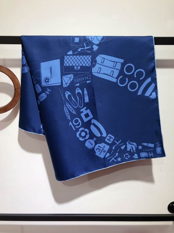 Chanel silk scarf 90X90cm E (16)