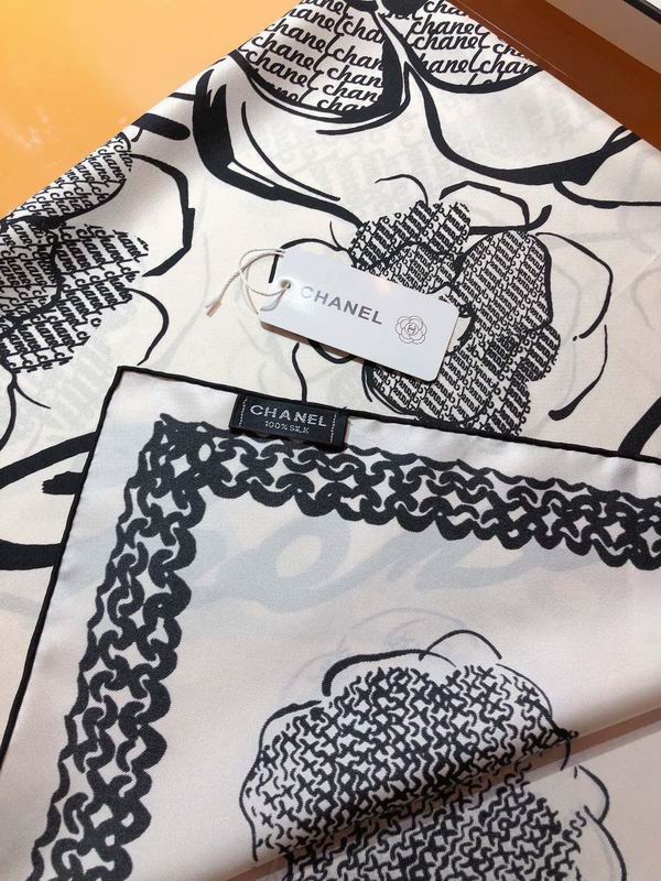 Chanel silk scarf 90X90cm E (16)
