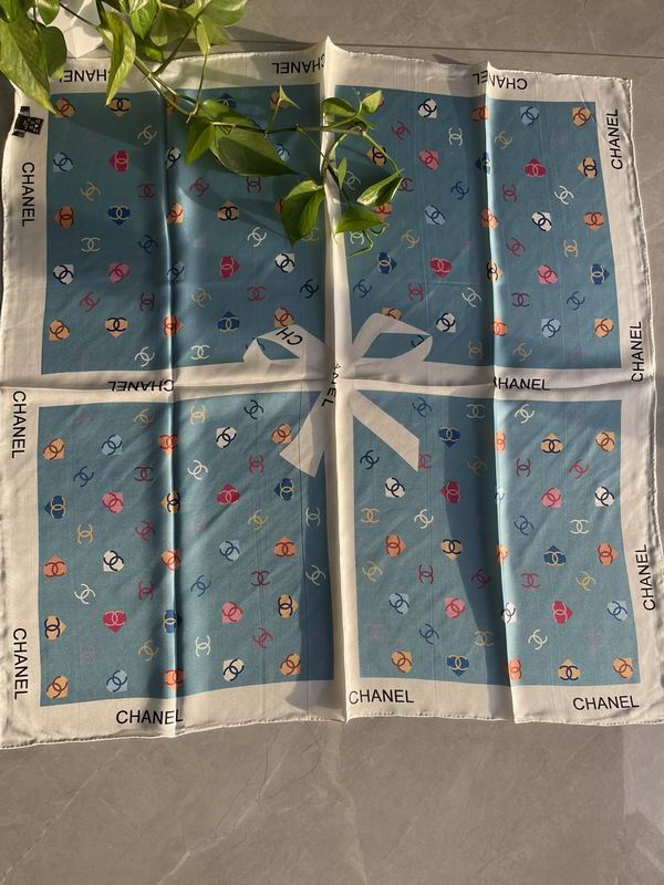Chanel silk scarf 90X90cm E (17)