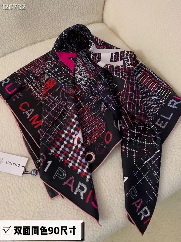 Chanel silk scarf 90X90cm E (17)