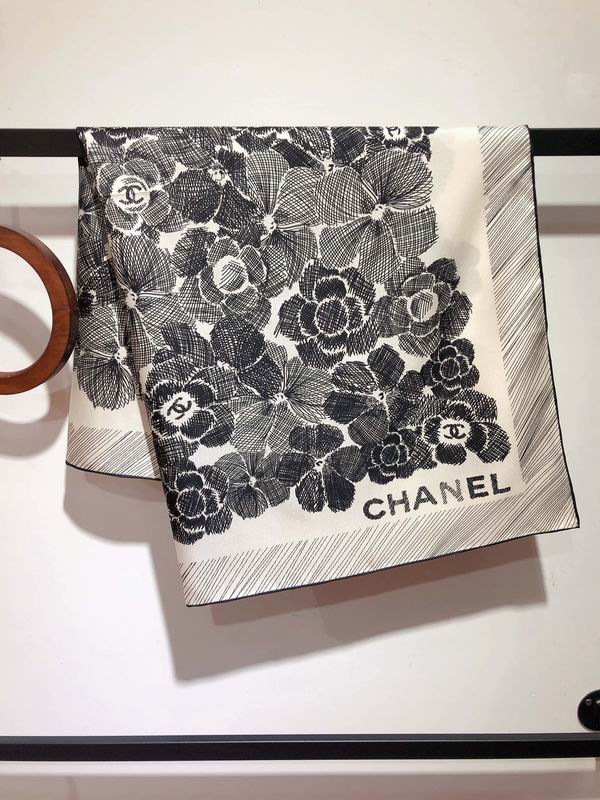Chanel silk scarf 90X90cm E (17)