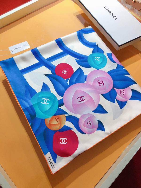Chanel silk scarf 90X90cm E (17)