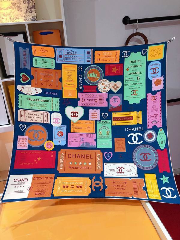 Chanel silk scarf 90X90cm E (17)