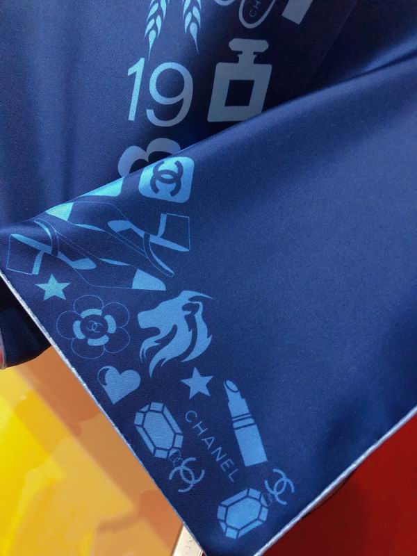 Chanel silk scarf 90X90cm E (17)