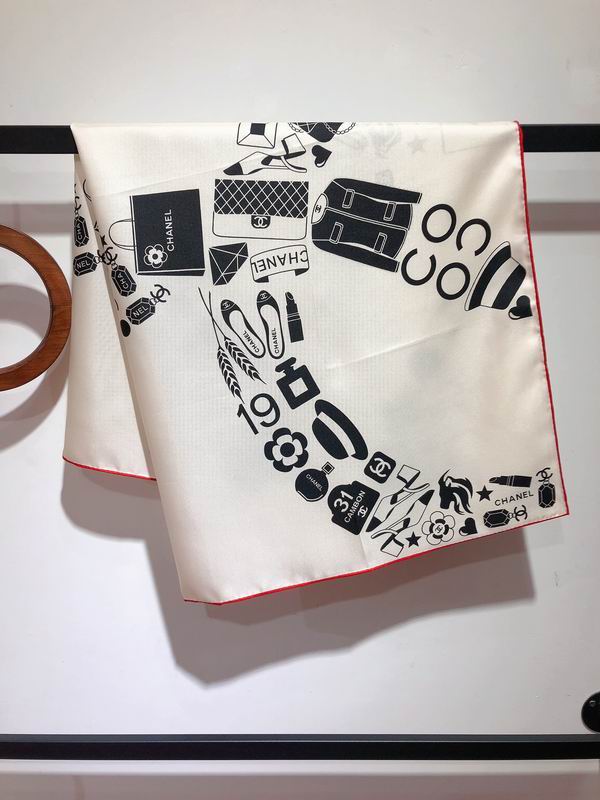 Chanel silk scarf 90X90cm E (18)