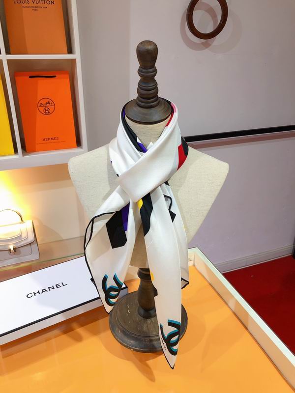 Chanel silk scarf 90X90cm E (19)