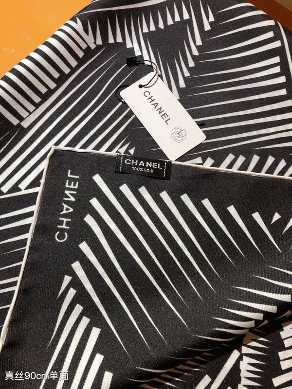 Chanel silk scarf 90X90cm E (2)
