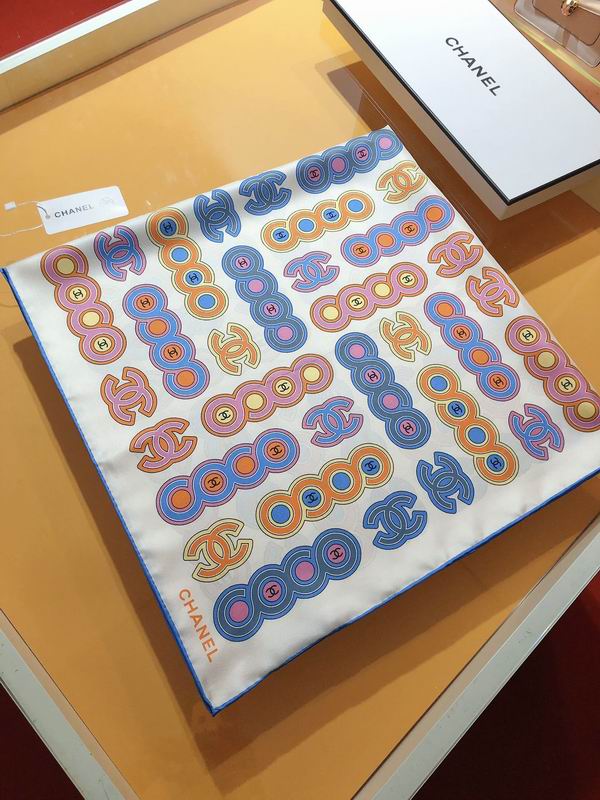 Chanel silk scarf 90X90cm E (2)