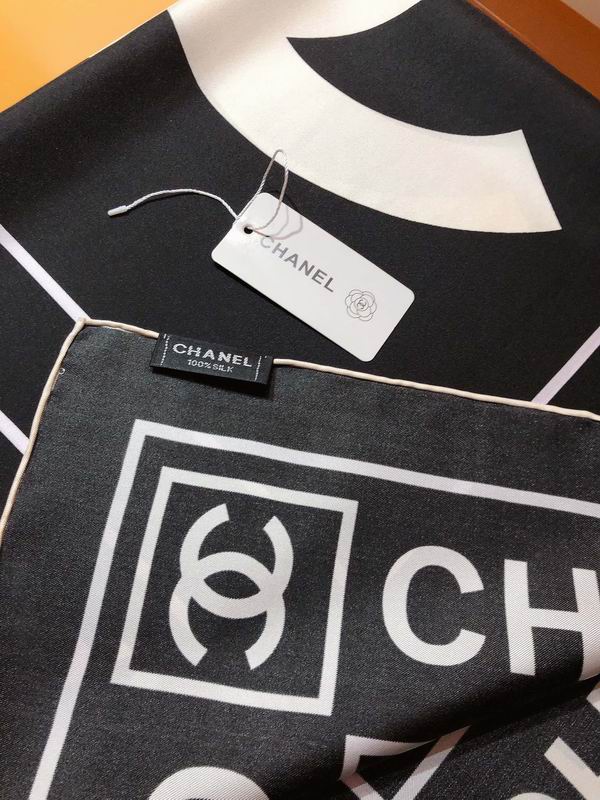 Chanel silk scarf 90X90cm E (20)