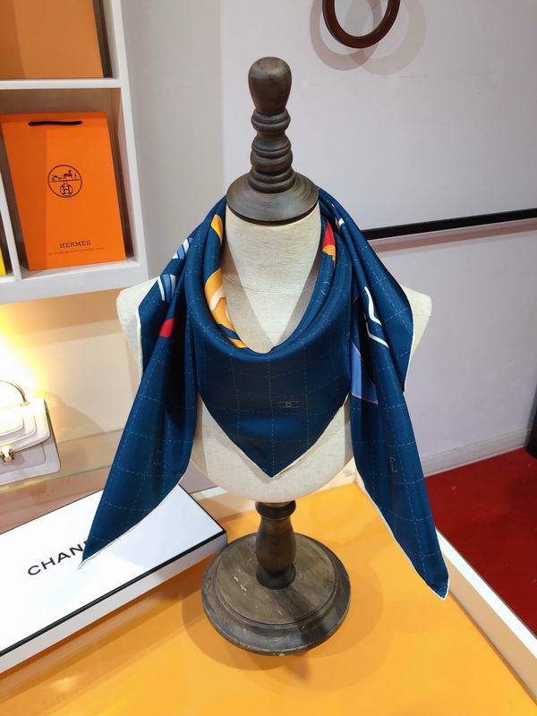 Chanel silk scarf 90X90cm E (21)