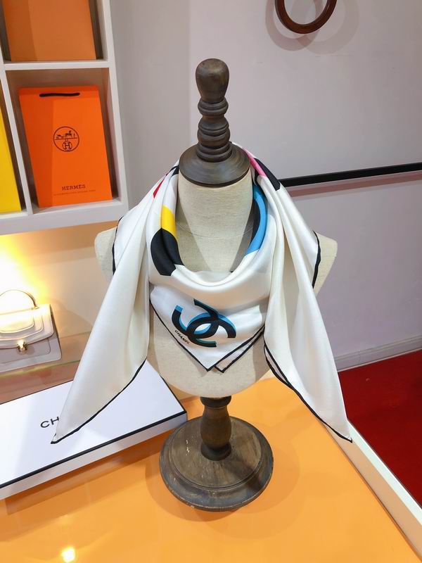 Chanel silk scarf 90X90cm E (21)