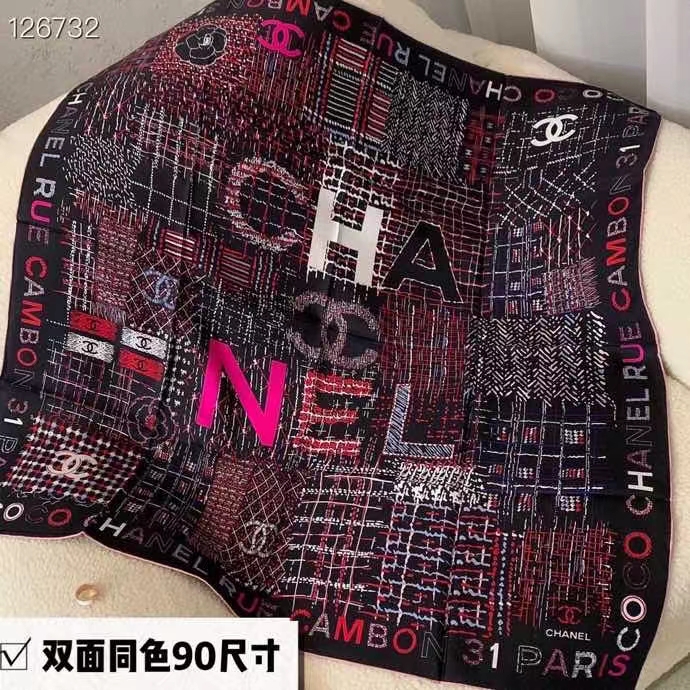 Chanel silk scarf 90X90cm E (22)