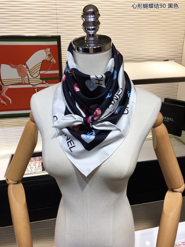 Chanel silk scarf 90X90cm E (23)