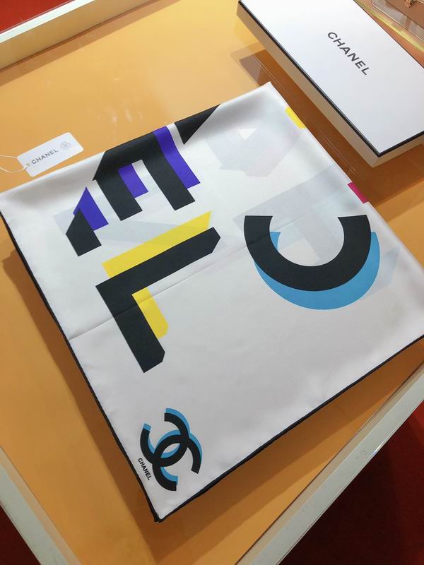 Chanel silk scarf 90X90cm E (23)