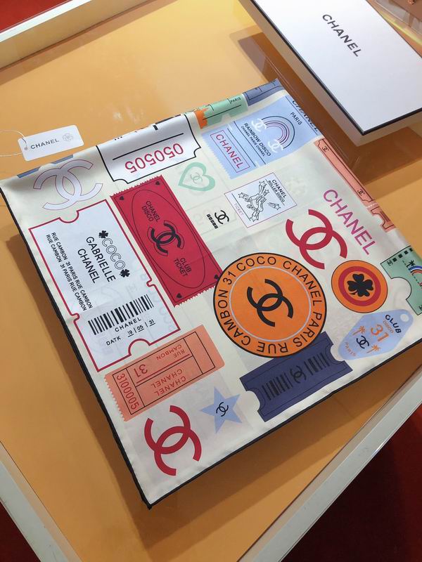 Chanel silk scarf 90X90cm E (25)