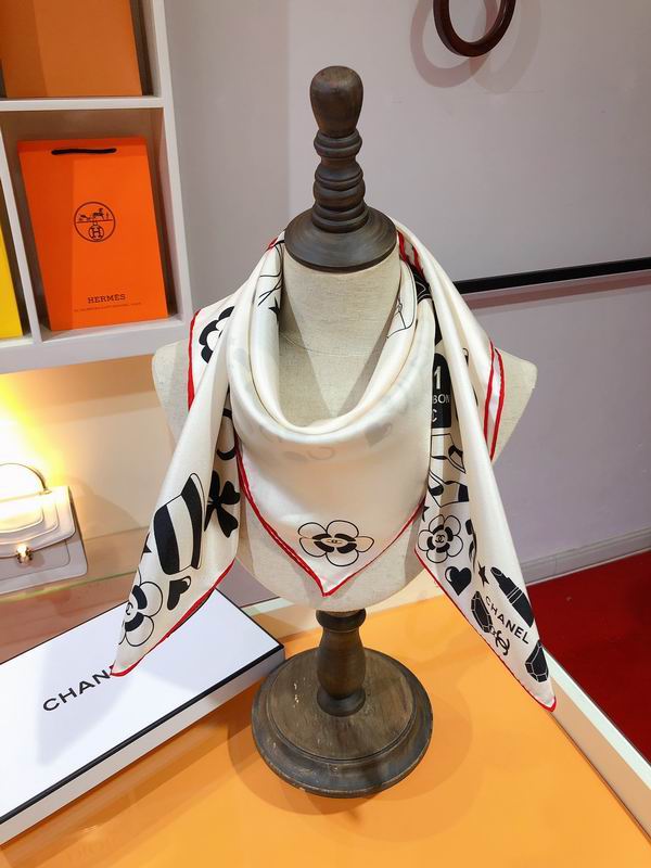 Chanel silk scarf 90X90cm E (25)
