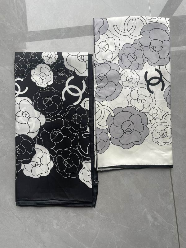 Chanel silk scarf 90X90cm E (3)