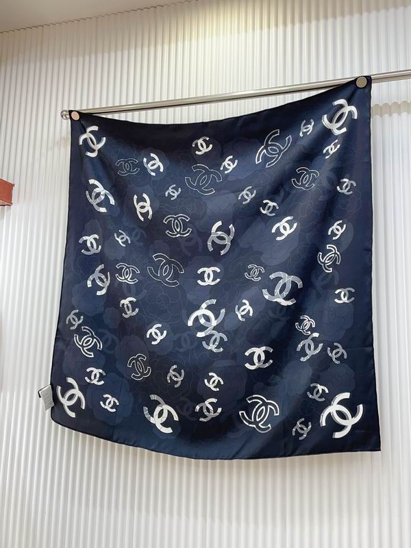 Chanel silk scarf 90X90cm E (3)