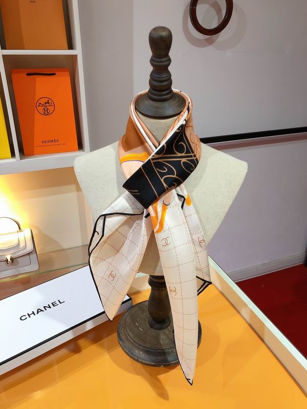 Chanel silk scarf 90X90cm E (3)