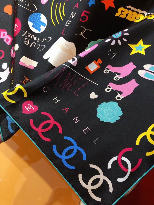 Chanel silk scarf 90X90cm E (3)