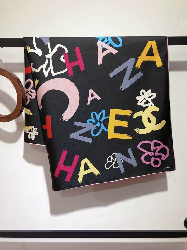 Chanel silk scarf 90X90cm E (3)