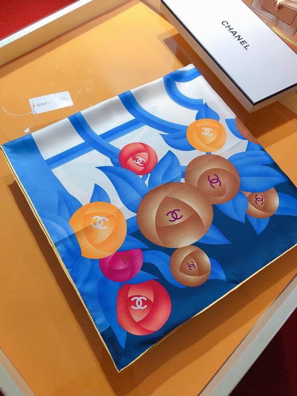 Chanel silk scarf 90X90cm E (3)