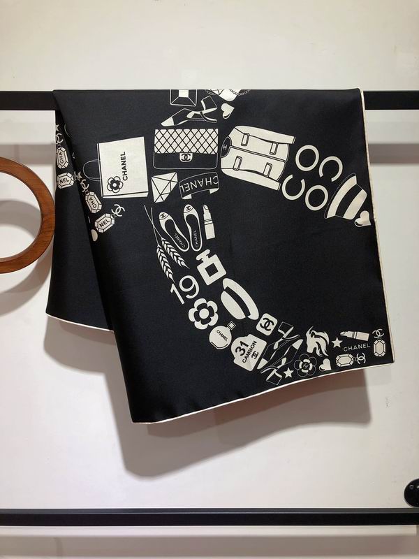 Chanel silk scarf 90X90cm E (3)