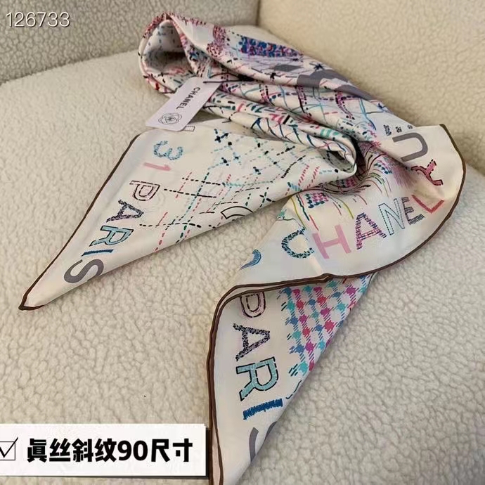 Chanel silk scarf 90X90cm E (4)