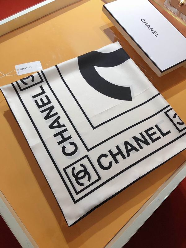 Chanel silk scarf 90X90cm E (4)