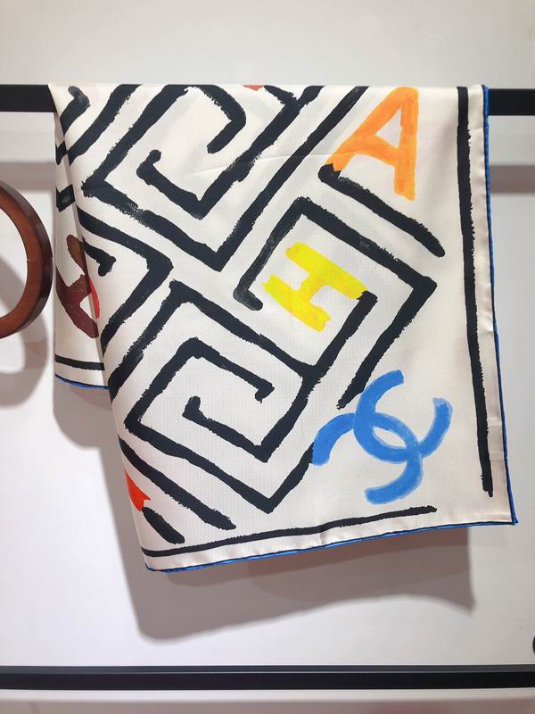 Chanel silk scarf 90X90cm E (4)