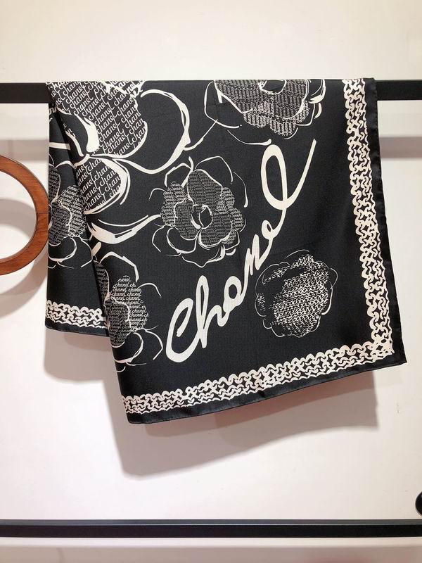 Chanel silk scarf 90X90cm E (4)