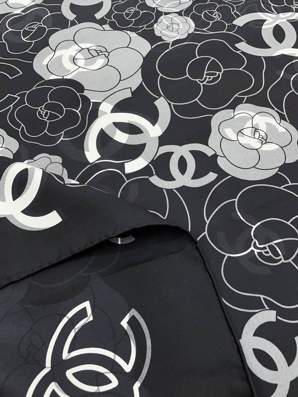 Chanel silk scarf 90X90cm E (5)