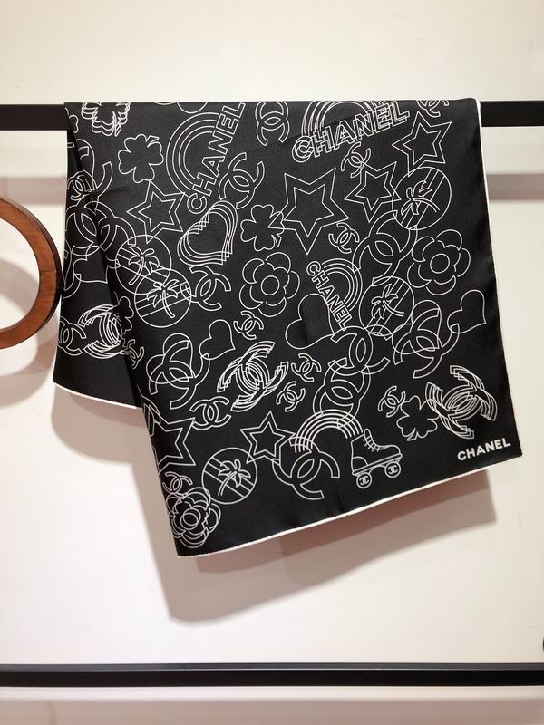 Chanel silk scarf 90X90cm E (5)