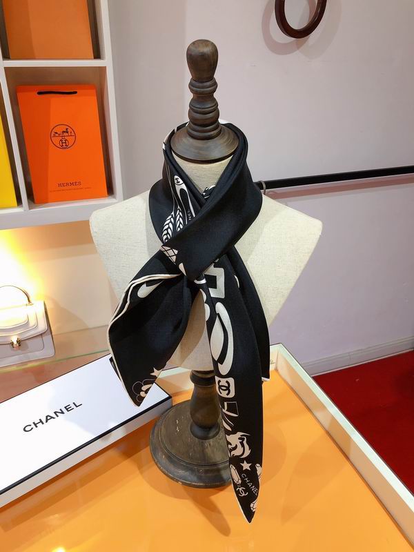 Chanel silk scarf 90X90cm E (5)