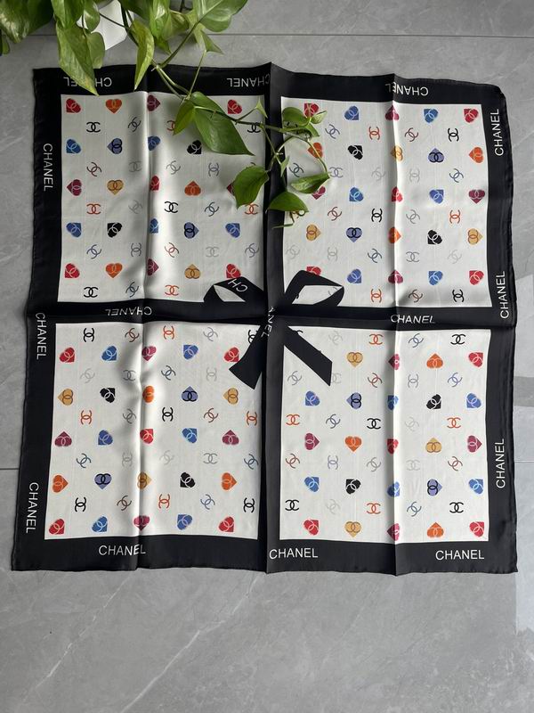 Chanel silk scarf 90X90cm E (6)