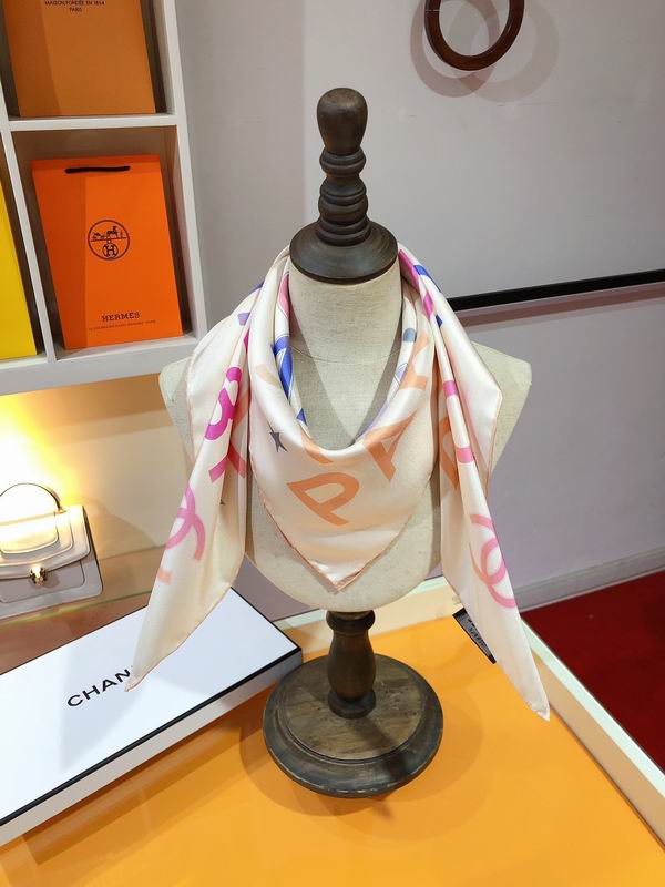 Chanel silk scarf 90X90cm E (6)