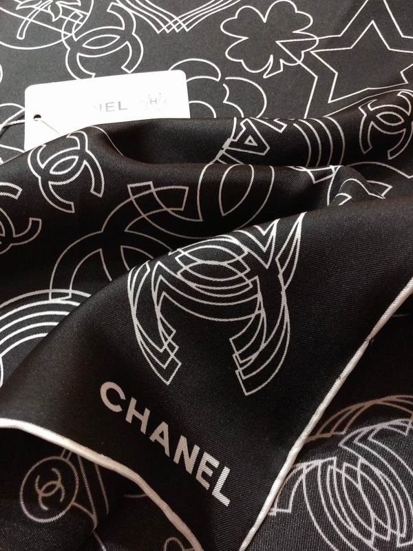 Chanel silk scarf 90X90cm E (6)