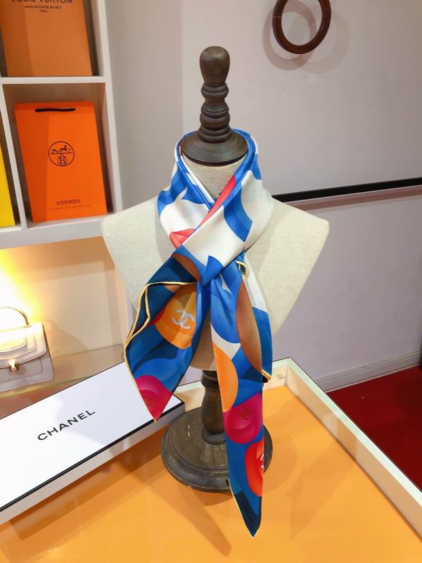 Chanel silk scarf 90X90cm E (6)