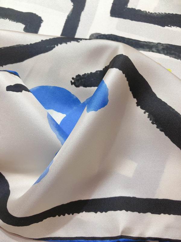 Chanel silk scarf 90X90cm E (6)