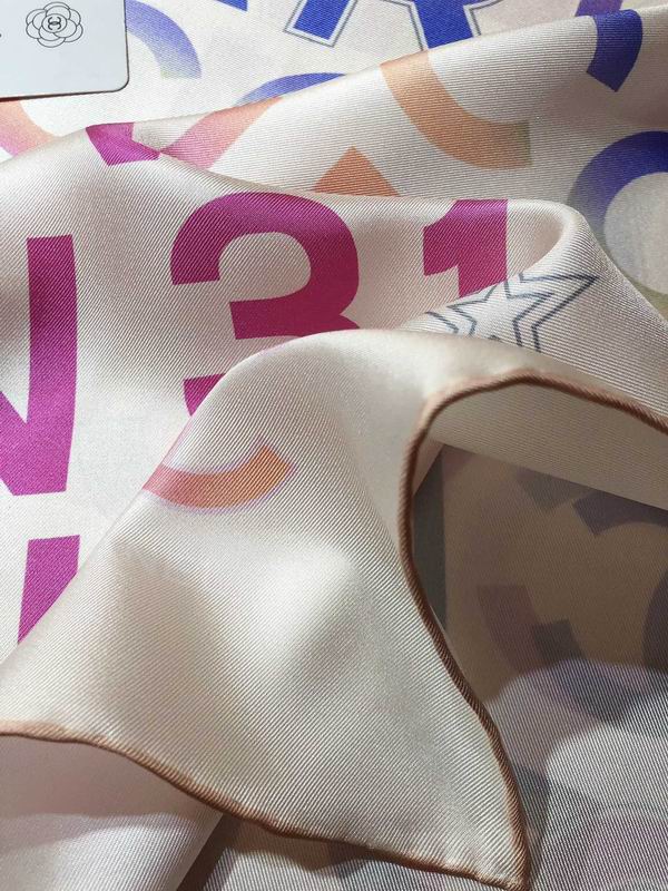 Chanel silk scarf 90X90cm E (7)